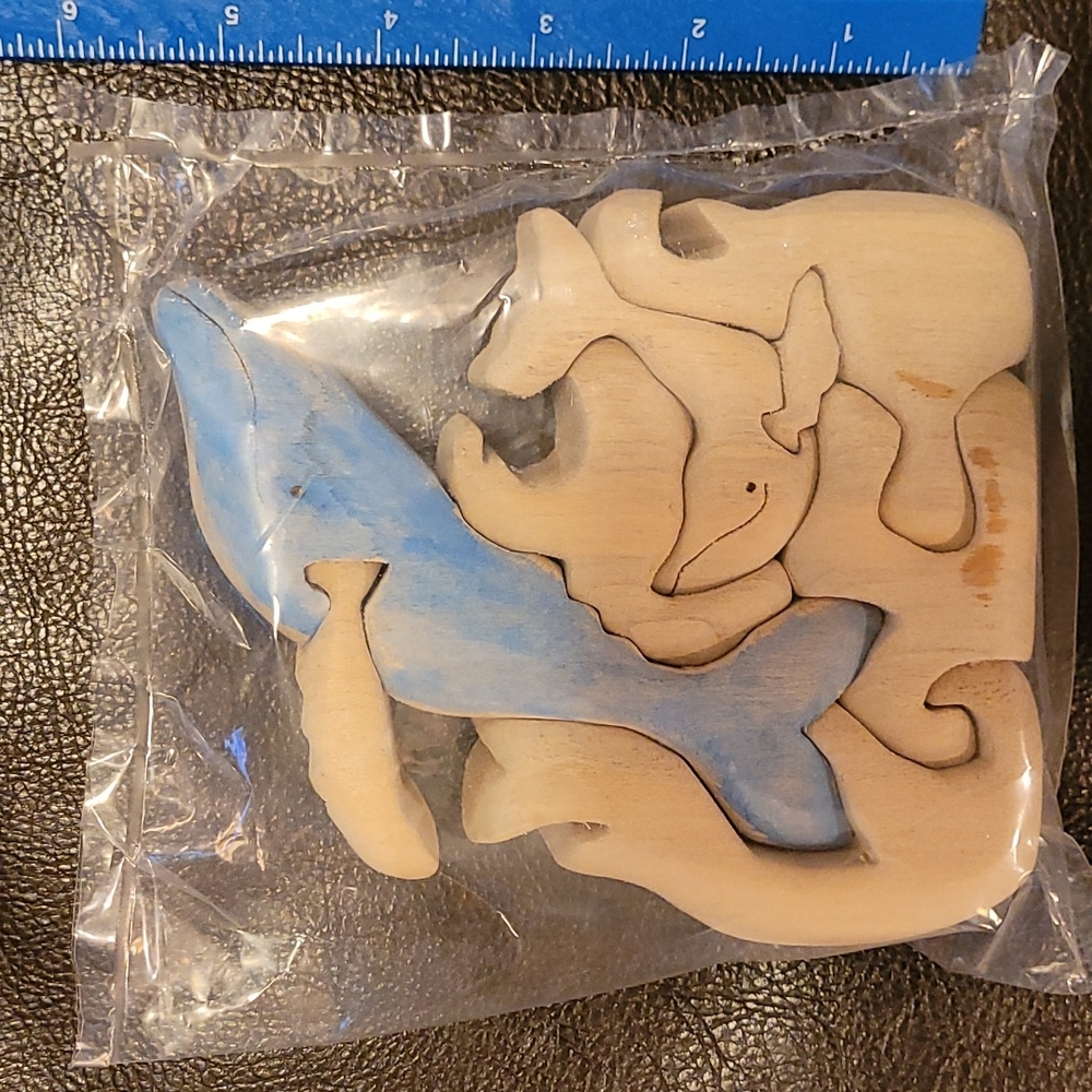 Imagiplay dolphin wood puzzle from 2010 Excellent Quality